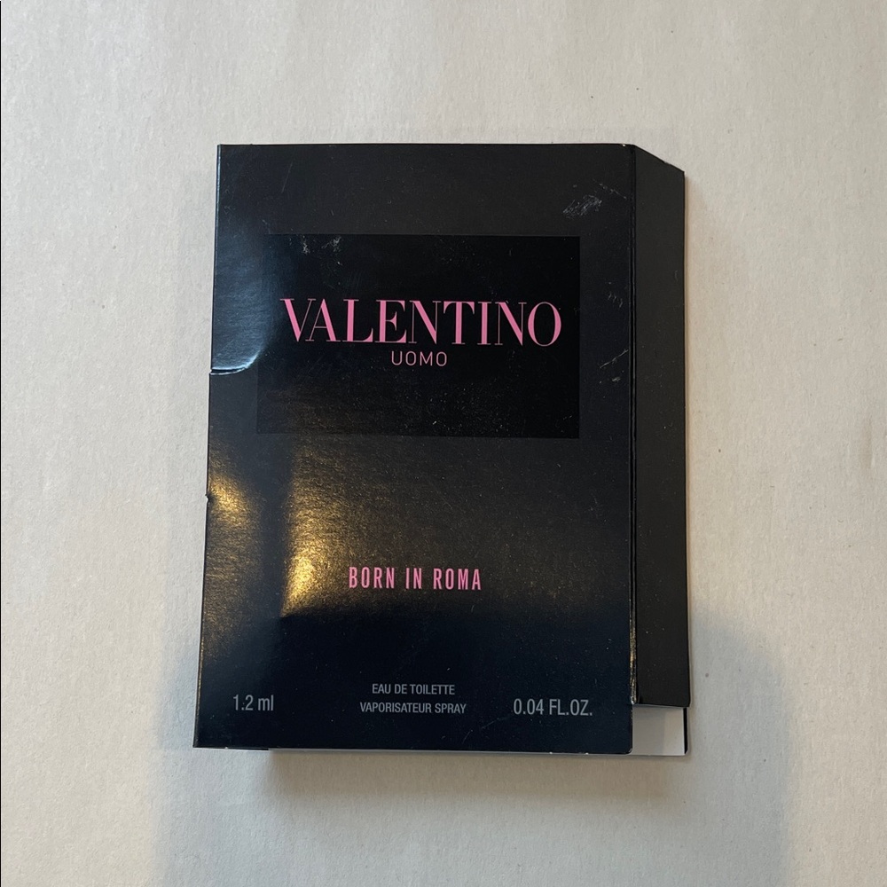 Valentino Uomo Born in Roma Eau de Toilette - sample size .5 Fl oz